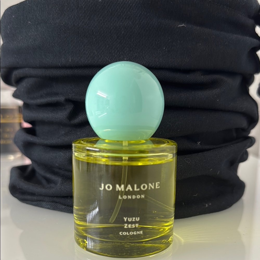 Jo Malone Yuzu Zest Cologne with Yellow and Mint